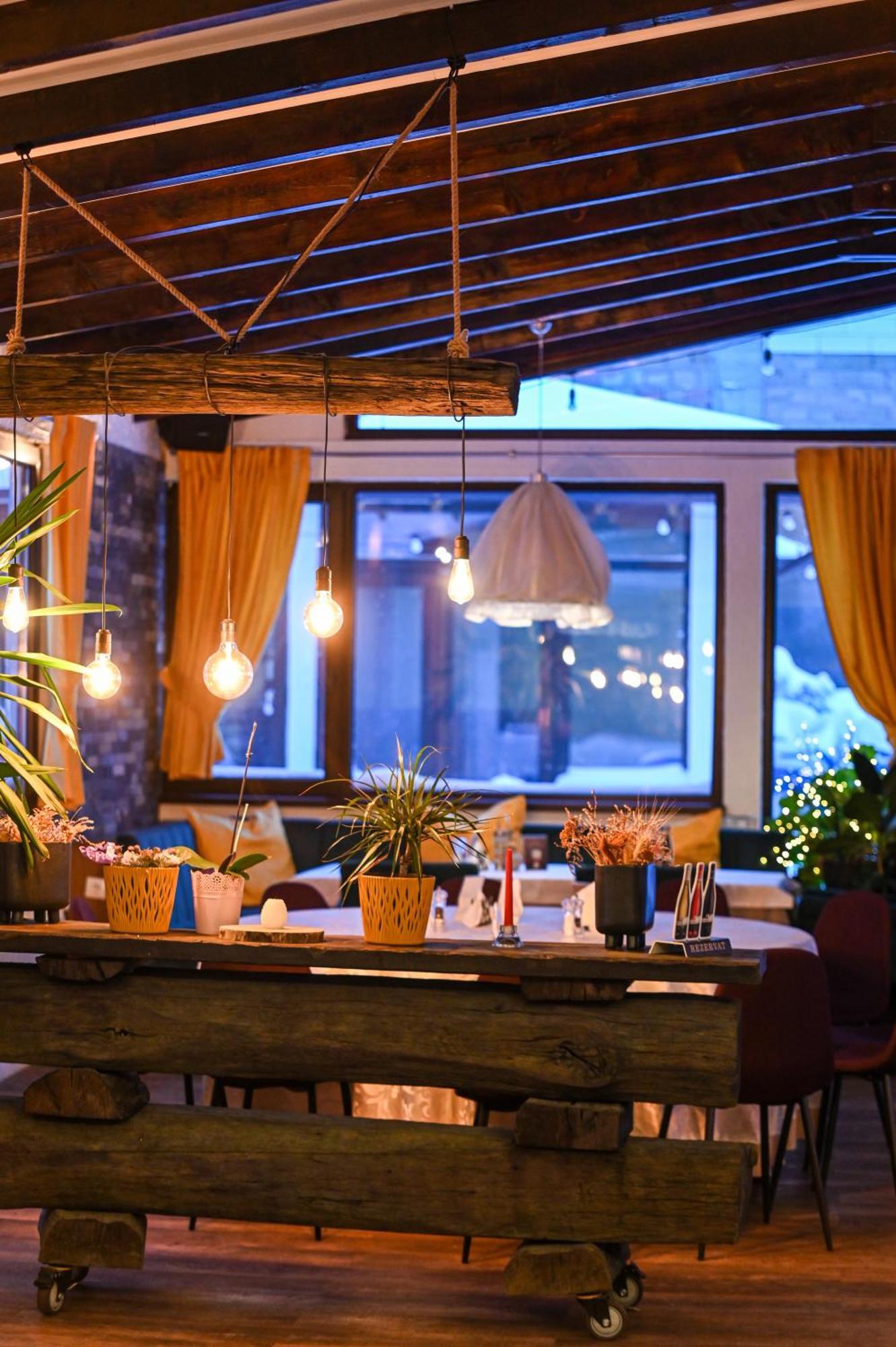 No 107 Predeal Ngoại thất bức ảnh